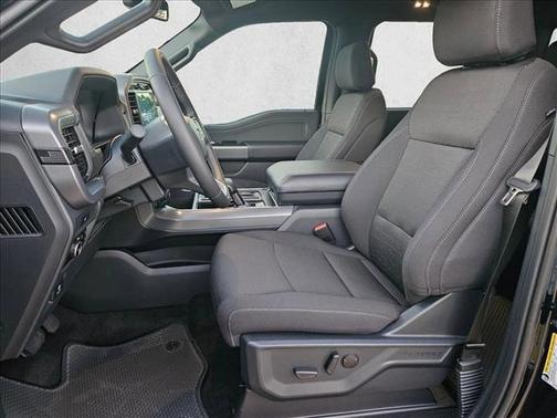 Agate Black Metallic 2026 Ford F-150 XLT
