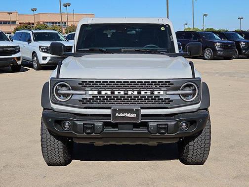 Avalanche Gray 2026 Ford Bronco Badlands