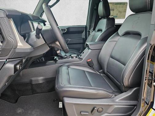 Shadow Black 2026 Ford Bronco Outer Banks