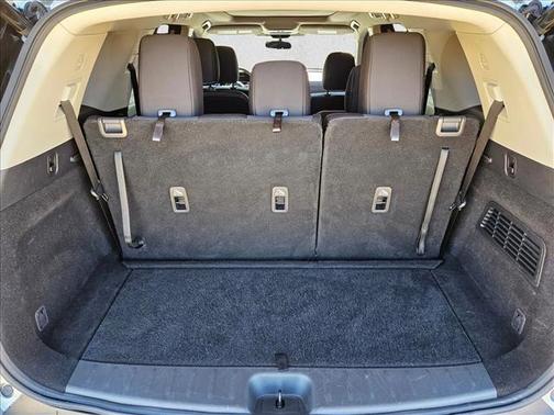 Brilliant Silver Metallic 2024 Nissan Pathfinder SV FWD