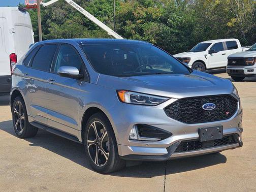 2022 Ford Edge ST
