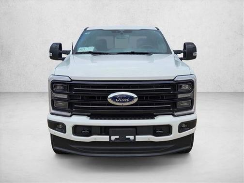 Star White Metallic Tri-Coat 2026 Ford F-250 Platinum