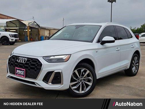 Glacier White Metallic 2024 Audi Q5 45 S line Premium