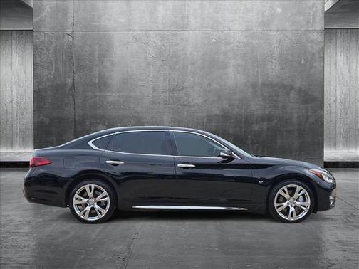 2017 INFINITI Q70L 3.7X