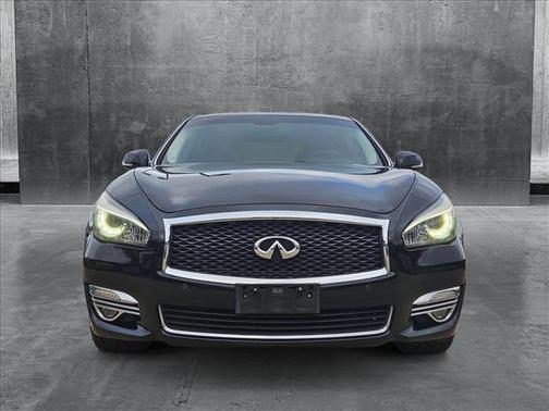 2017 INFINITI Q70L 3.7X