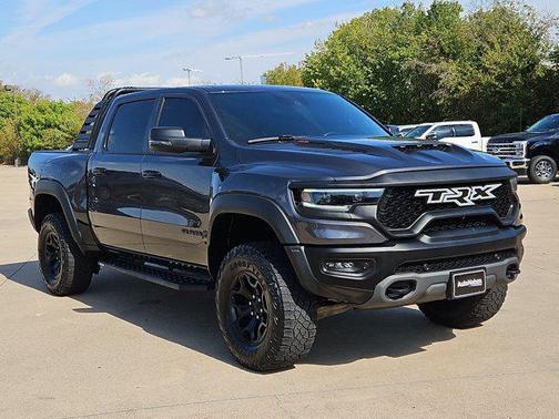 Diamond Black Crystal Pearlcoat 2023 RAM 1500 TRX