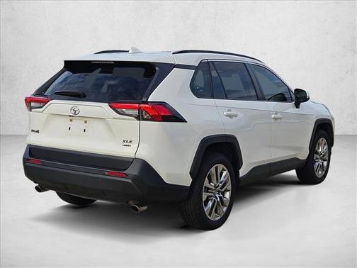 2020 Toyota RAV4 XLE Premium