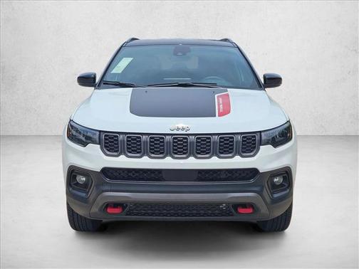 Bright White Clearcoat 2025 Jeep Compass Trailhawk