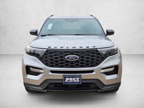 Iconic Silver Metallic 2023 Ford Explorer ST-Line