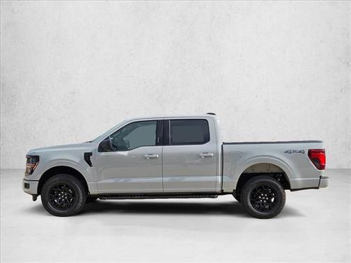 Avalanche 2026 Ford F-150 XLT