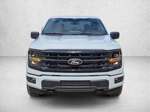 Avalanche 2026 Ford F-150 XLT