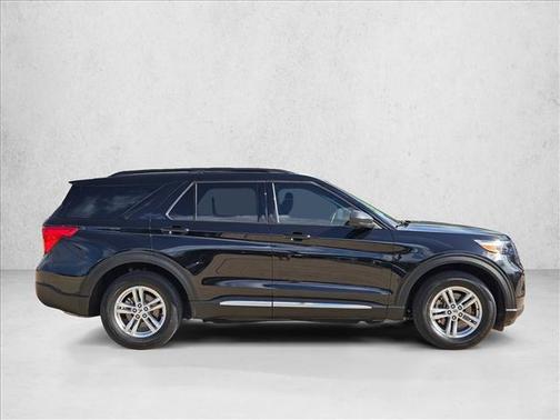 Agate Black Metallic 2023 Ford Explorer XLT