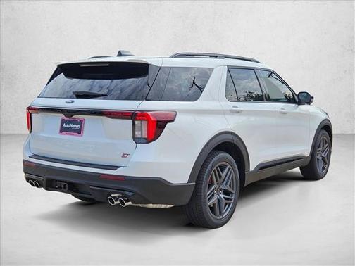 Star White Metallic Tri-Coat 2026 Ford Explorer ST