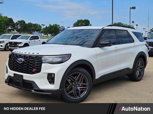 Star White Metallic Tri-Coat 2026 Ford Explorer ST