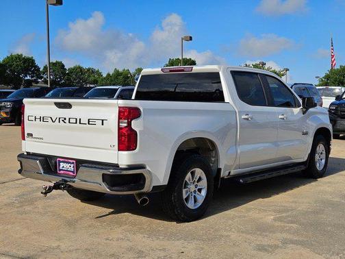 Iridescent Pearl Tricoat 2021 Chevrolet Silverado 1500 LT