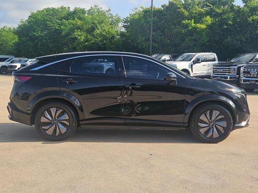 Black Diamond Pearl 2023 Nissan ARIYA ENGAGE