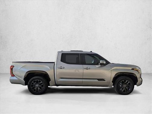 2022 Toyota Tundra Platinum