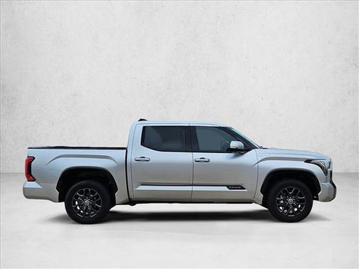 2022 Toyota Tundra Platinum