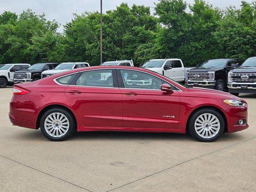 2014 Ford Fusion Hybrid SE