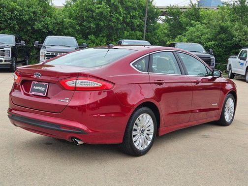 2014 Ford Fusion Hybrid SE