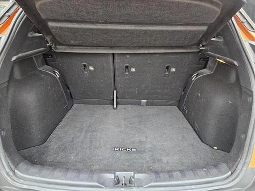 2019 Nissan Kicks SR