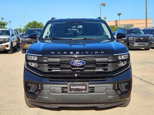 Agate Black Metallic 2026 Ford Expedition Active