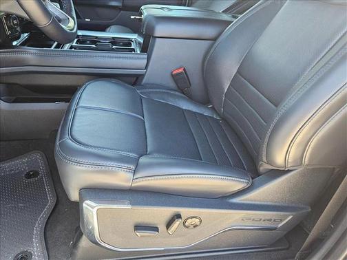 2025 Ford F-250 Platinum