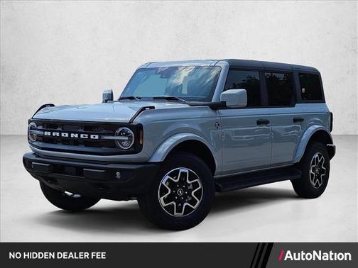 Avalanche Gray 2026 Ford Bronco Outer Banks