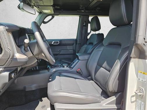 Avalanche Gray 2026 Ford Bronco Outer Banks
