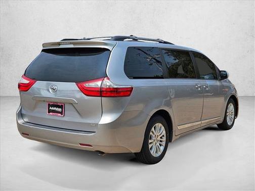 Silver Sky Metallic 2015 Toyota Sienna XLE