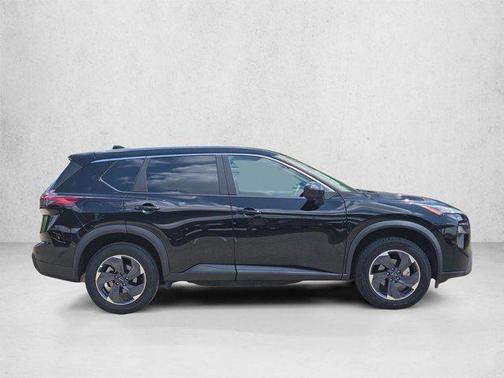 Super Black 2025 Nissan Rogue SV