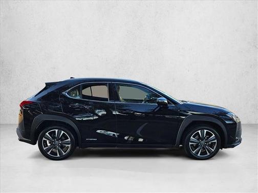 Obsidian 2020 Lexus UX 250h Base