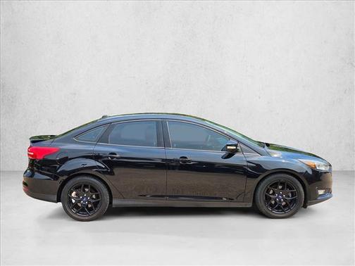 Shadow Black 2016 Ford Focus SE