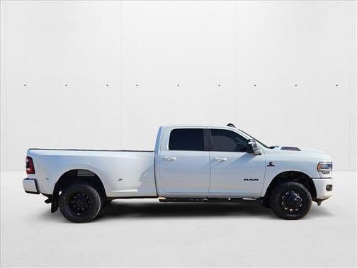 2024 RAM 3500 Laramie Crew Cab 4x4 8' Box