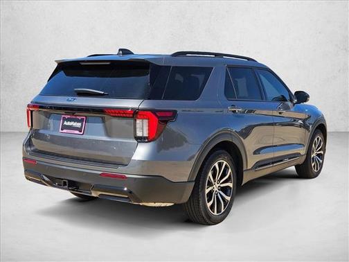 Carbonized Gray Metallic 2026 Ford Explorer ST-Line