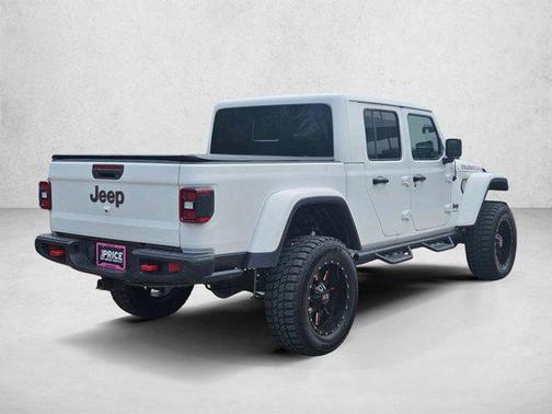 Bright White Clearcoat 2020 Jeep Gladiator Rubicon