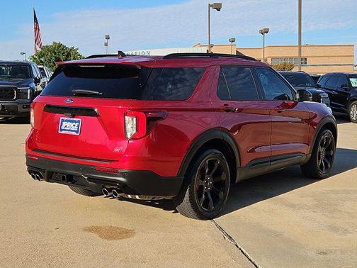 Rapid Red Metallic Tinted Clearcoat 2024 Ford Explorer ST