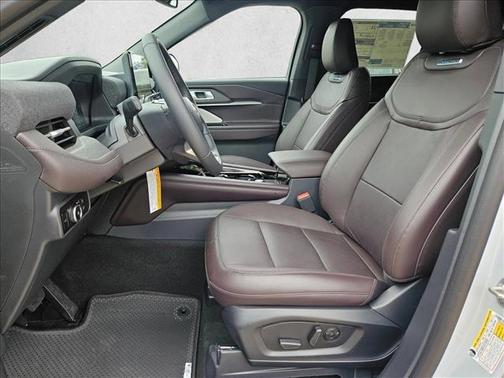 Space White Metallic 2026 Ford Explorer Platinum