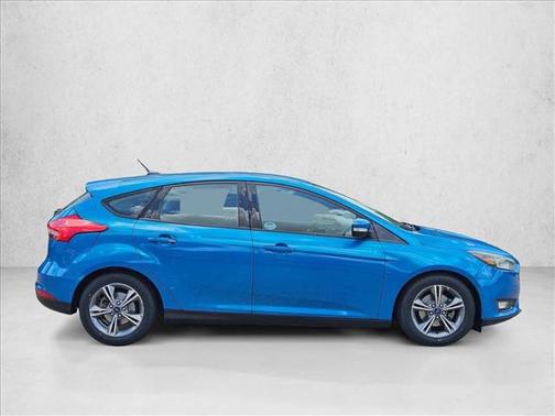 Blue Candy Metallic Tinted Clearcoat 2016 Ford Focus SE