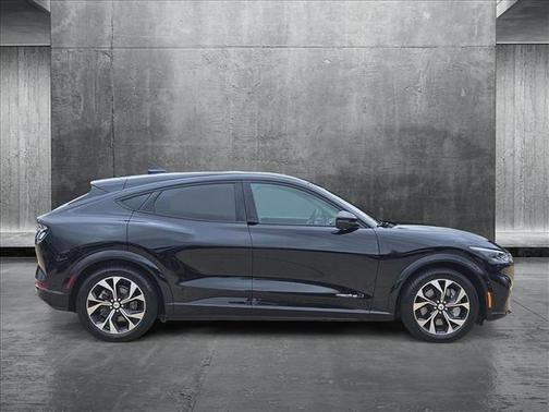 2022 Ford Mustang Mach-E Premium