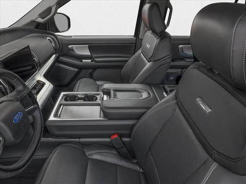 Star White Metallic Tri-Coat 2026 Ford Expedition Max Platinum