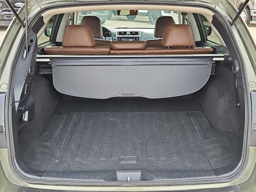 Wilderness Green Metallic 2018 Subaru Outback 3.6R Touring