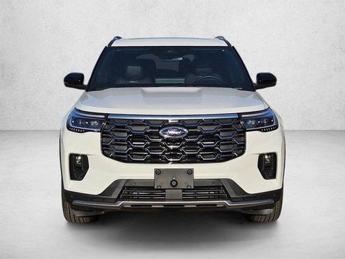 Star White Metallic Tri-Coat 2026 Ford Explorer Platinum