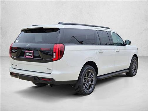 Star White Metallic Tri-Coat 2026 Ford Expedition Max Platinum