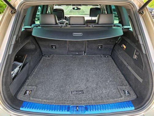 2017 Volkswagen Touareg V6 Wolfsburg Edition