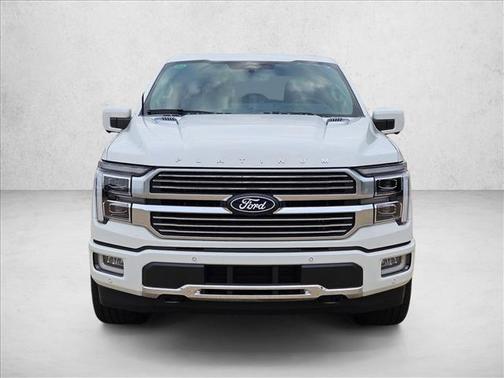 Star White Metallic Tri-Coat 2026 Ford F-150 Platinum
