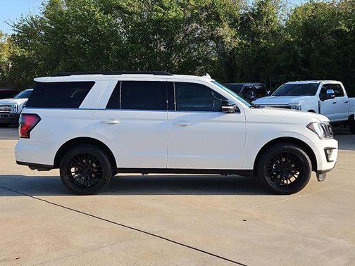 Star White Metallic Tri-Coat 2021 Ford Expedition Limited