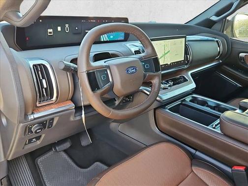 Star White Metallic Tri-Coat 2026 Ford Expedition Max King Ranch