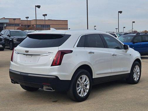 2023 Cadillac XT5 Luxury