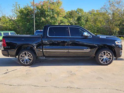 2025 RAM 1500 ST